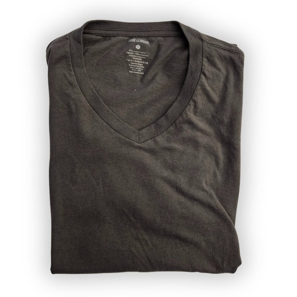 TRUE CLASSIC DARK GREY VNECK TEE SIZE LARGE